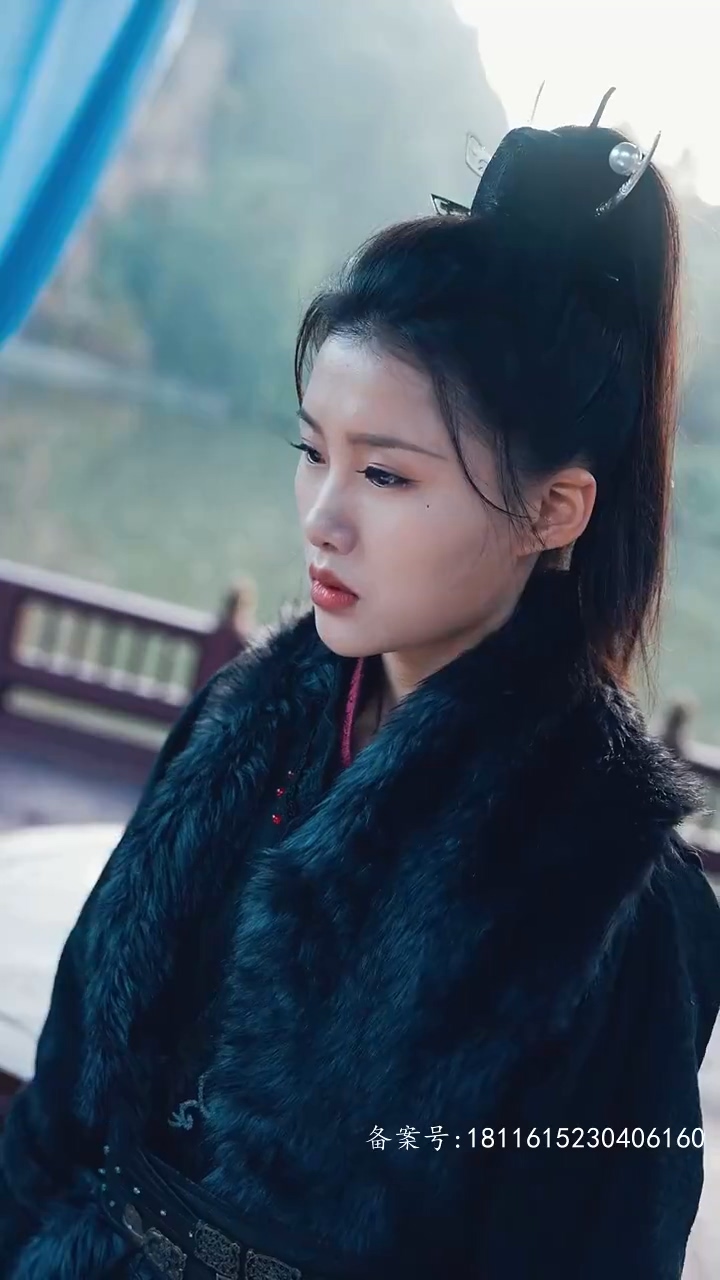 短剧炼气十万年第01集