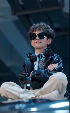 五年后她带三宝回国飒疯了第41-60集